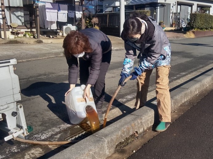 EM活性液を流す