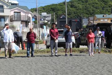 海岸清掃の様子1