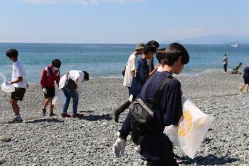 海岸清掃の様子5
